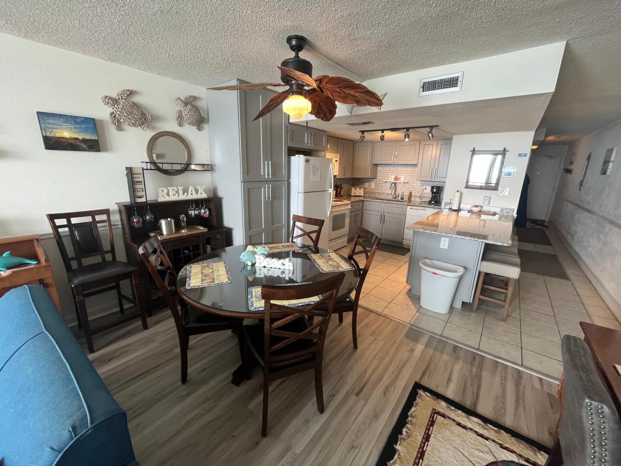Hotel 405 Waters Edge Garden City Esterno foto