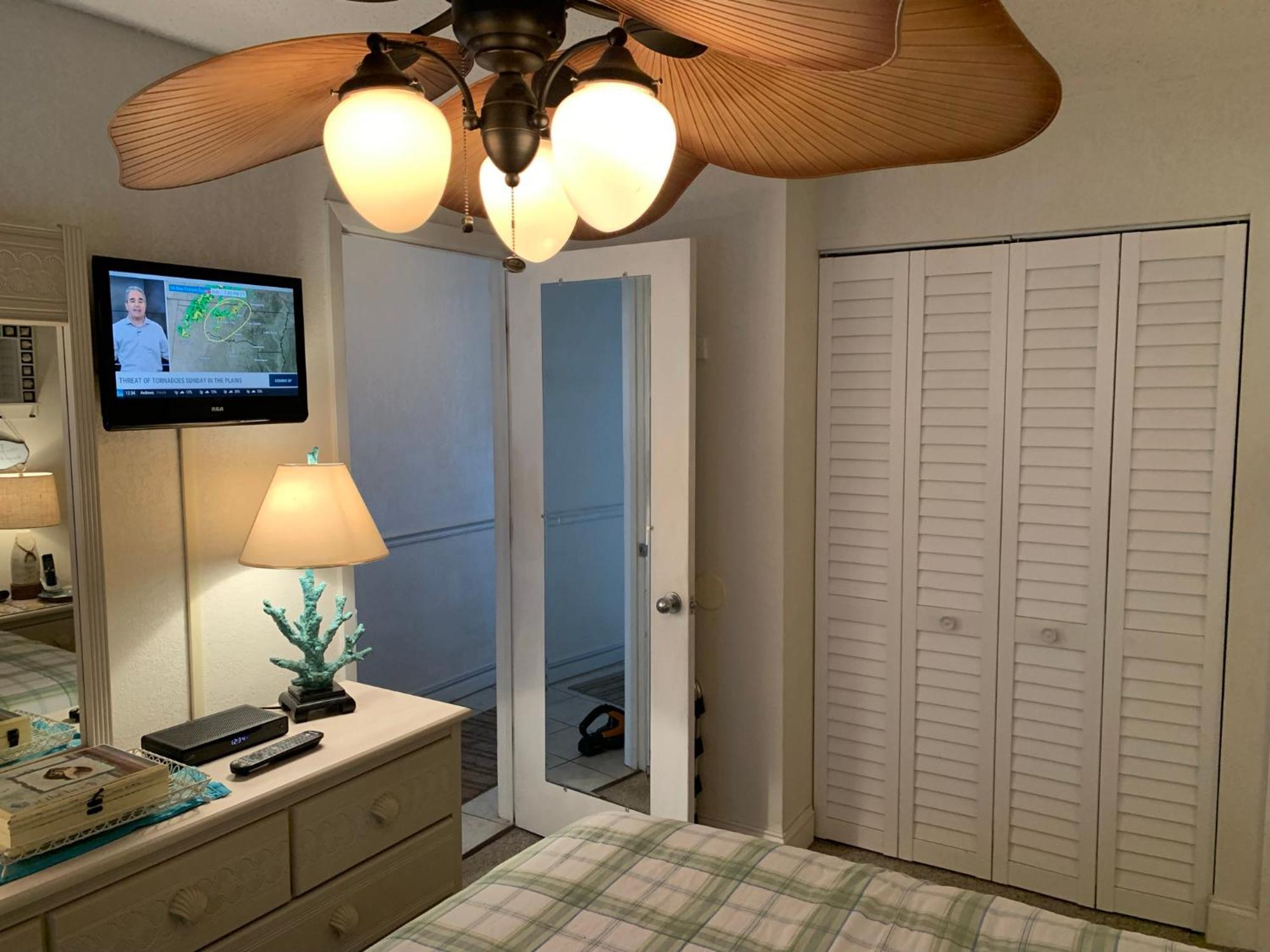 Hotel 405 Waters Edge Garden City Esterno foto
